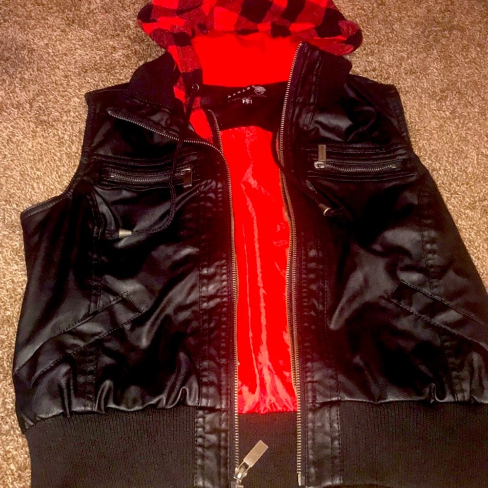 Woman’s vest